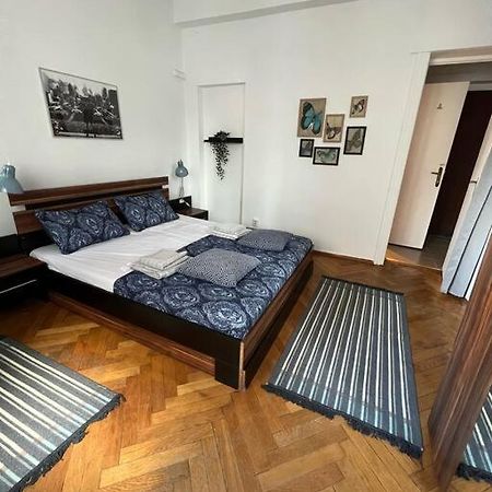 Apartament Ultracentral Universitate Bucarest Extérieur photo